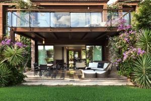 A garden outside Rixos Premium Göcek - Adult Only