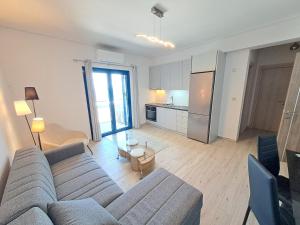 Η κουζίνα ή μικρή κουζίνα στο Aegean Apartments Evia
