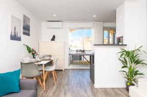 Posezení v ubytování Monaco à pied - Spacieux appartement - Balcon - CA