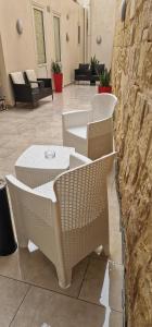 Foto dalla galleria di Sliema Central Seafront O'CLOCK B&B MALTA a Sliema