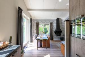 Kuchyň nebo kuchyňský kout v ubytování Luxe en comfort aan bos - geniet van rust & natuur