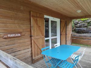 Zdjęcie z galerii obiektu Camping Onlycamp Les Petites Roches w mieście Saint-Hilaire