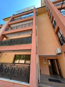 Budova, kde se apartmán nachází