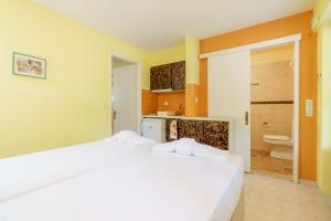 Gallery image of Ramona in Lourdhata