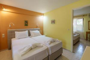 Gallery image of Ramona in Lourdhata