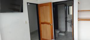 hotel S & C的一间浴室