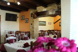 TV a/nebo společenská místnost v ubytování Agriturismo Aria Fina
