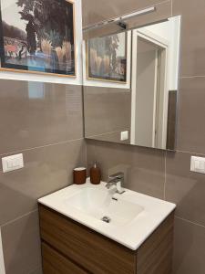 Ένα μπάνιο στο Amber Apartment +15 φωτογραφίες