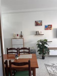 Imagen de la galería de Summer Apartment, en Golem 18 fotos más