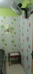 Зона вітальні в Javalindra Homestay Tour and Travel