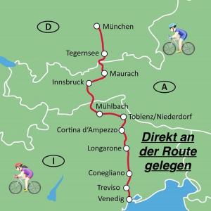 una mappa di una pista ciclabile in Germania di Hotel Gruberhof Innsbruck Igls B&B a Innsbruck