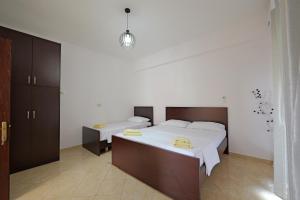 Gallery image of Brahimi Guest House in Ksamil +57 photos