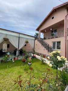 Zahrada ubytování Casa Tomița