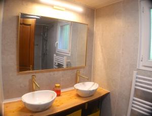 Kúpeľňa v ubytovaní La Rose des Vents & Spa - Gite La Parenthèse