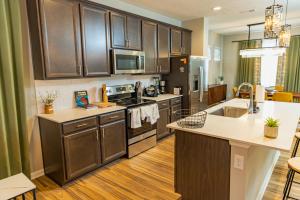 Gallery image of 2 Story New Build 4 Miles to Downtown 3 Miles to Speedway 8 Miles to Airport in Indianapolis
