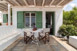 Svalir eða verönd á Fos Apartments Mykonos