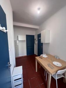 Photo de la galerie de l'établissement Appartement T1 bis, à Toulon