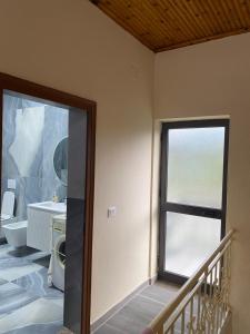 Ένα μπάνιο στο The Hideaway Guesthouse +37 φωτογραφίες