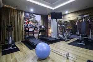 Fitness centrum a/nebo fitness zařízení v ubytování Sukhothai Treasure Resort & Spa