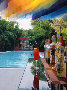 Bazén v ubytování Sukhothai Treasure Resort & Spa nebo v jeho okolí
