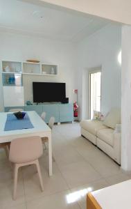Μια τηλεόραση ή/και κέντρο ψυχαγωγίας στο Casa Angi