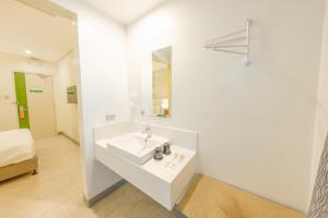 Go Hotels Lanang - Davao客房内的一张或多张床位