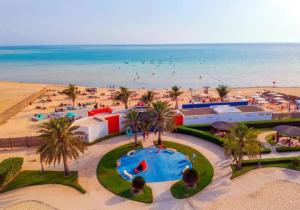 - Vistas aéreas al complejo y a la playa en Royal House Al Baylasan, en King Abdullah Economic City