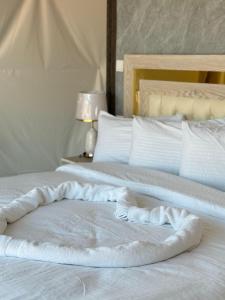 Postel nebo postele na pokoji v ubytování Cuzy bubbel luxury
