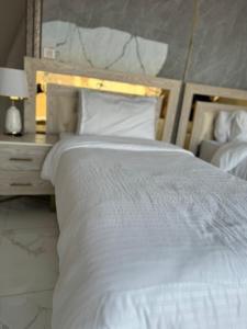 Postel nebo postele na pokoji v ubytování Cuzy bubbel luxury