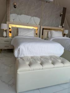 Postel nebo postele na pokoji v ubytování Cuzy bubbel luxury