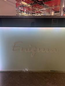 Сертифікат, нагорода, вивіска або інший документ, виставлений в ENIGMA HOSTEL
