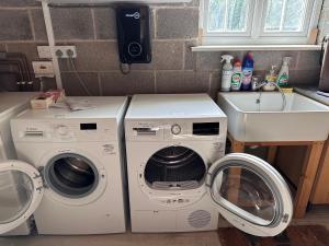 Fotografie z fotogalerie ubytování Sticklinch Farm Cottage Near Glastonbury town & walking distance for festival 4 beds sleeps 5 v destinaci Glastonbury