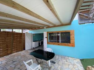 Gallery image of Studio vue mer accès littoral in Le Moule