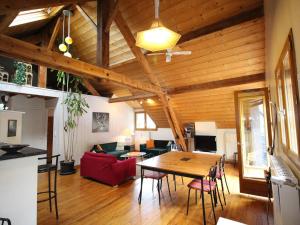 Kuchyň nebo kuchyňský kout v ubytování Duplex 140 m² pour 8 pers. à Luchon proche télécabine et thermes, tout confort, wifi, animaux OK - FR-1-313-231