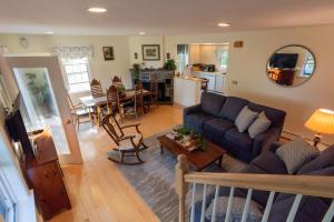 Posezení v ubytování Cottage by the Sea, Cape Elizabeth