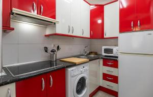 Kuchyň nebo kuchyňský kout v ubytování Apartamento Paseo Maritimo