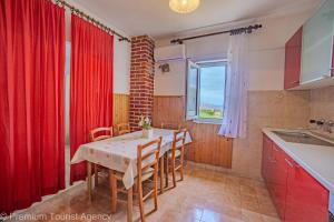 Gallery image of Lucija with mountain and seaview in Metajna +15 photos