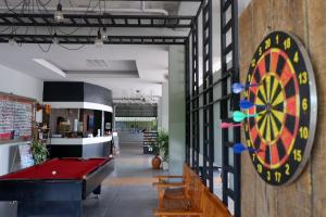 Biliár nebo kulečník v ubytování Leisure Hostel
