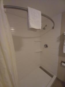 Koupelna v ubytování A-1 Budget Motel