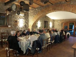 Restauracja lub miejsce do jedzenia w obiekcie Locanda Rosati