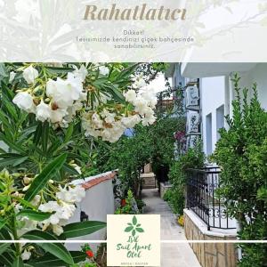 uma colagem de fotos de um jardim com flores brancas em Işıl Suit Apart Otel em Dalyan