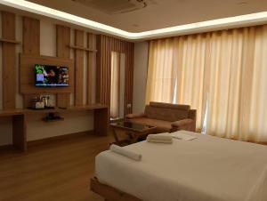 TV/trung tâm giải trí tại Hotel Shanti International