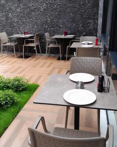 Restaurace v ubytování Viola Hotel Budva
