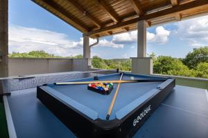 Stolní tenis v ubytování Holiday Home Rajna nebo okolí