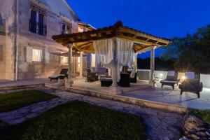 Posezení v ubytování Holiday Home Rajna