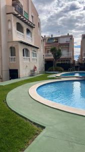Bazén v ubytovaní Seascape - Tranquil Studio Apartment alebo v jeho blízkosti