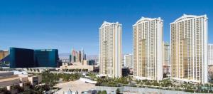 Linna Las Vegas üldine vaade või majutusasutusest StripViewSuites at Signature pildistatud vaade