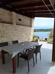Příroda nedaleko apartmánu + 5 fotografií