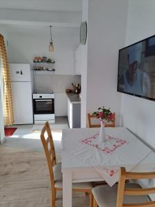 Kuchyň nebo kuchyňský kout v ubytování Apartman 33 + 3 fotografie