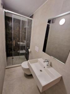 Koupelna v ubytování Room D